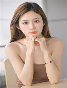 乱码丰满人妻一二三区